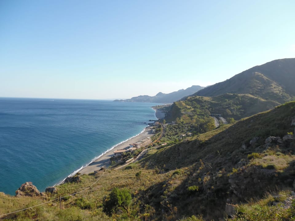 Ausblick vom Balkon was soll man sagen Baia Taormina - CDSHotels