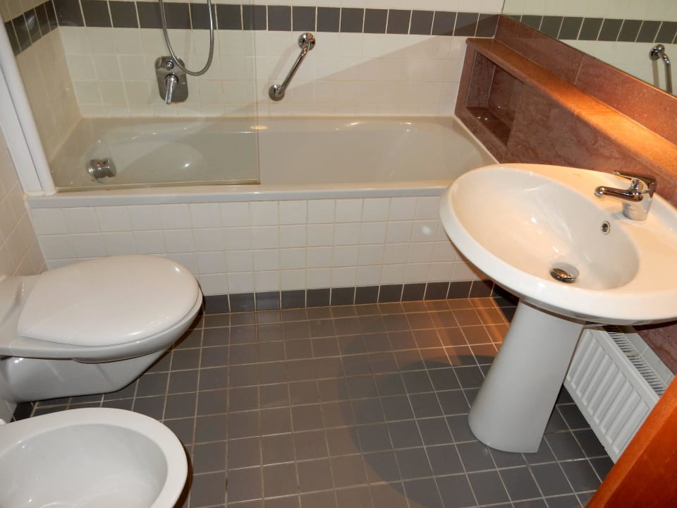 Badezimmer mit WC Hotel Kinsky Garden