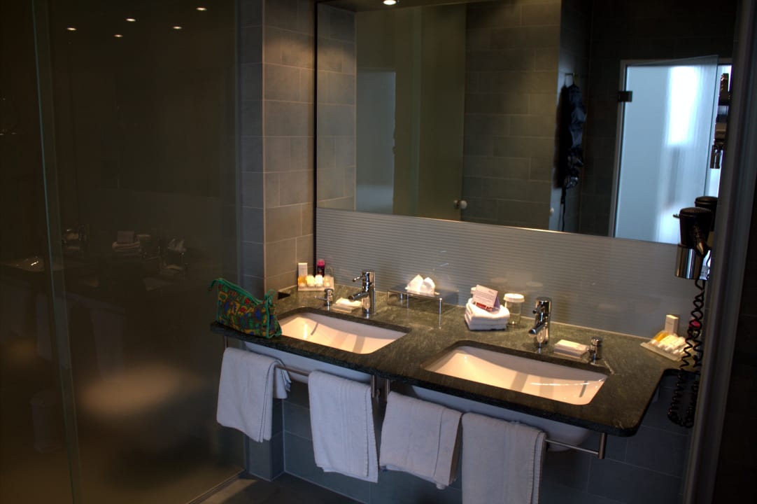 Bad  Hilton Garden Inn Stuttgart NeckarPark