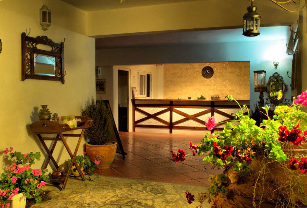 Rest1 Hotel Golden Gate