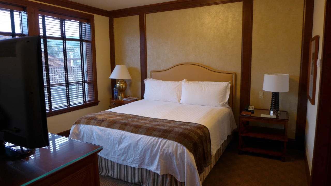 Executive Suite: Schlafzimmer Four Seasons Resort Whistler