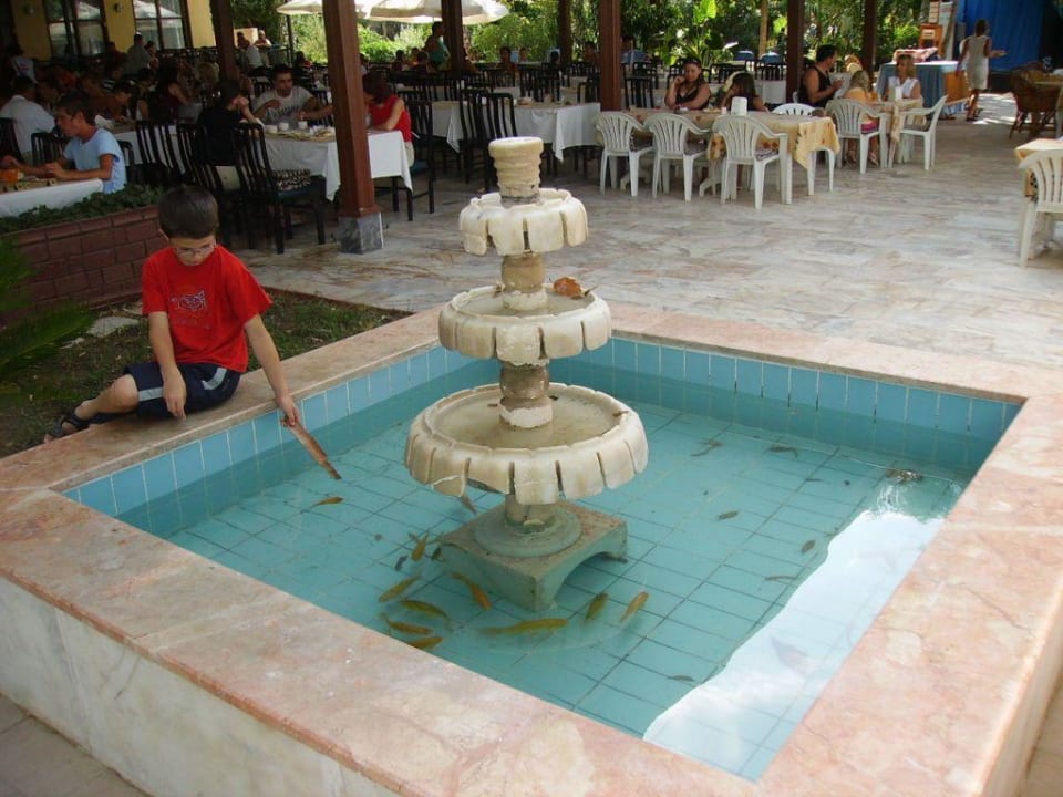 Strandbarbrunnen Hotel Sirma