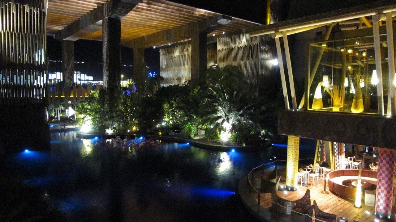 Lodge Africa on the right Lopesan Baobab Resort