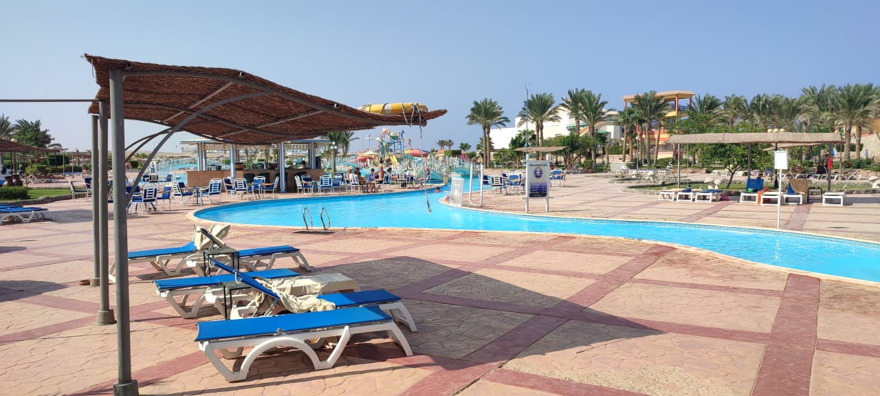 Pool Malikia Resort Abu Dabbab