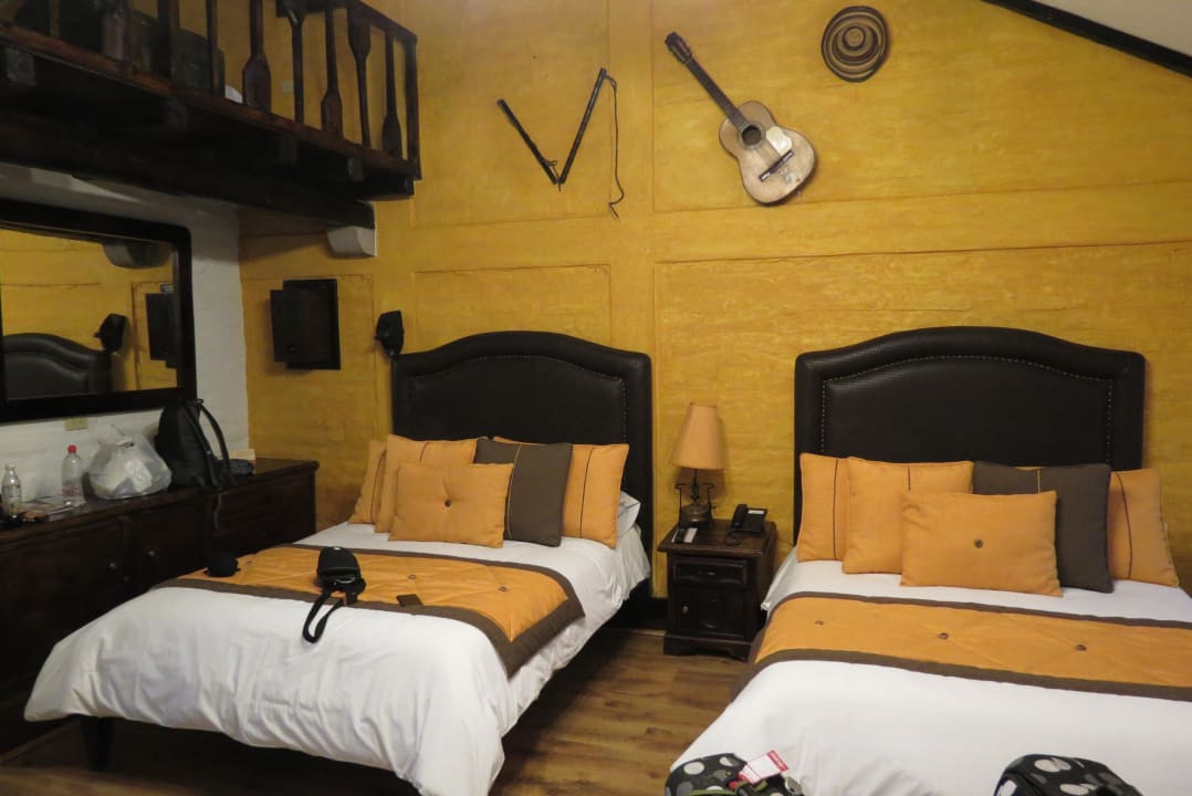 Zimmer Hotel Rumipamba De Las Rosas