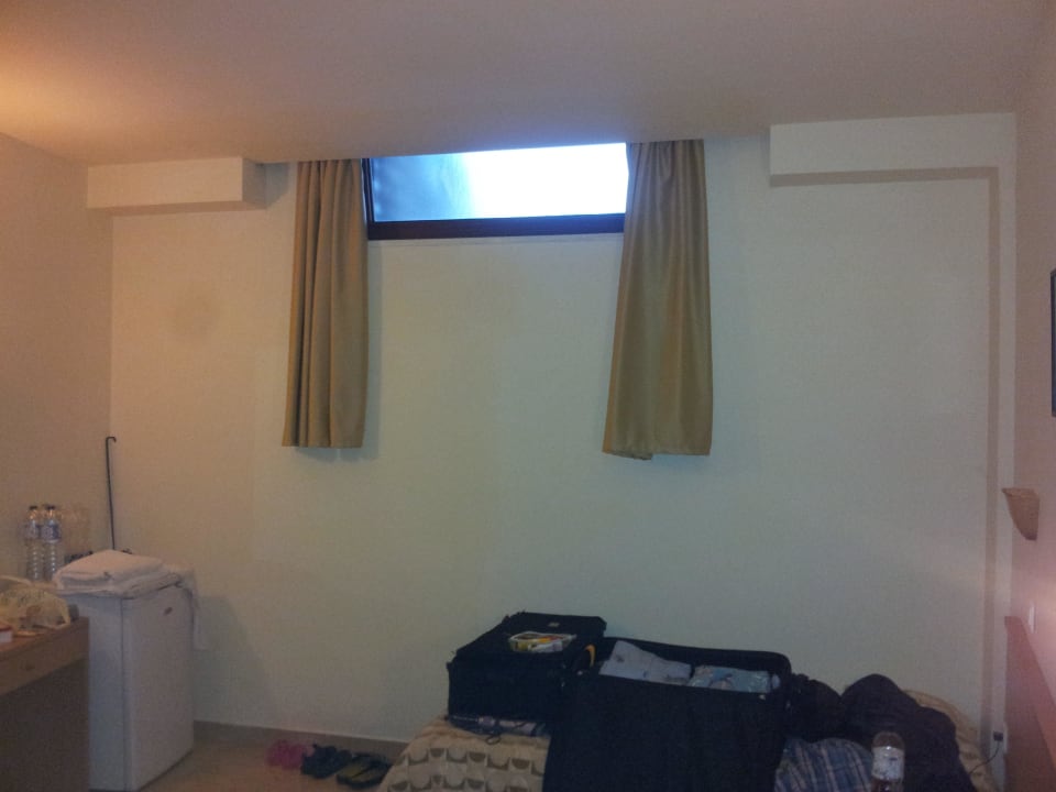 Dies ist das Notzimmer.Neben den Toiletten Hotel Kalithea Mare Palace