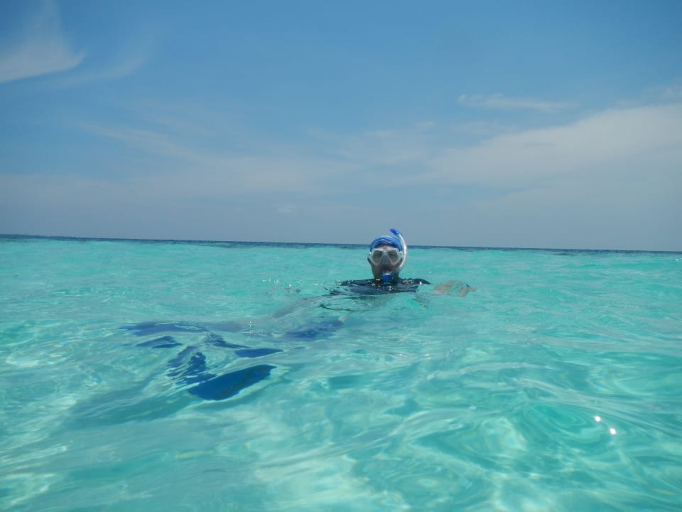 Schnorcheln von den Overwater Villen aus Veligandu Maldives Resort Island