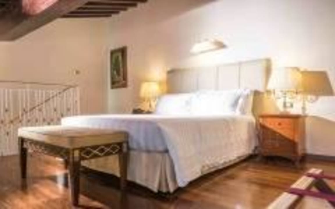 Junior Suite Split Levels Golden Tower Hotel