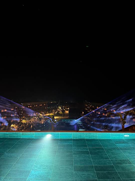 Pool Jacaranda Luxury Resort