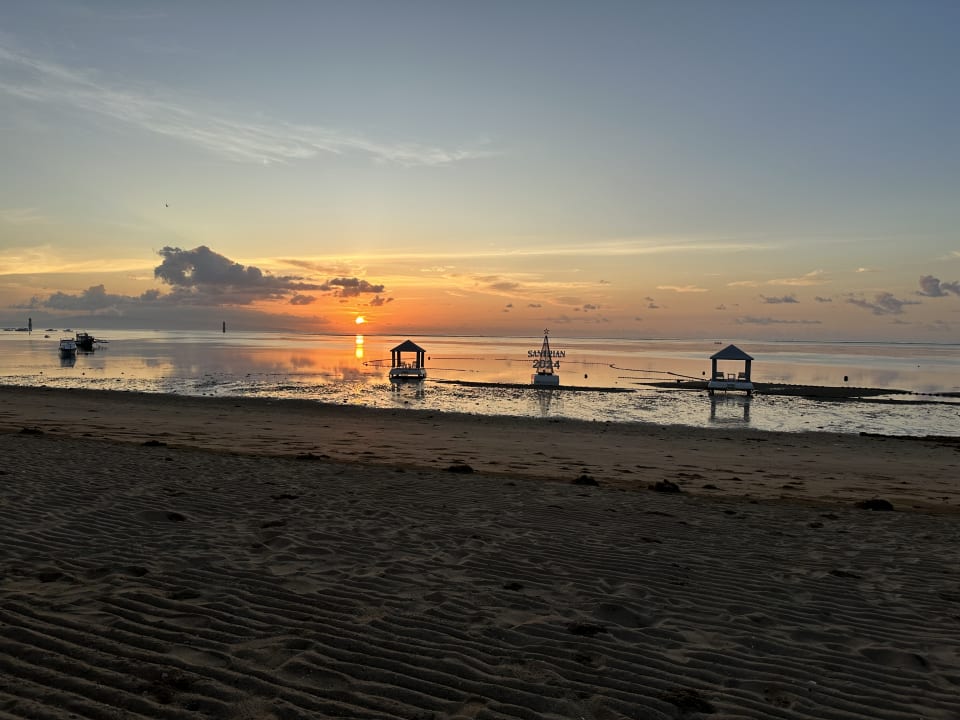 Außenansicht Puri Santrian