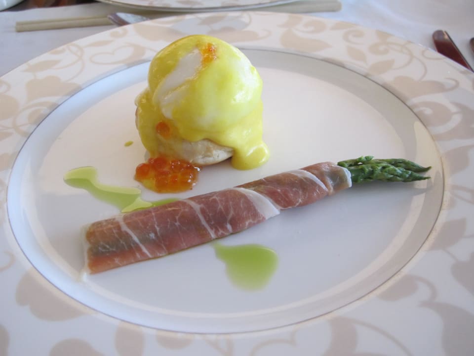 Breakfast - à la carte The St. Regis Bali Resort