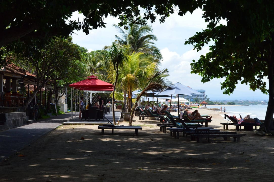 Strand am Tag Villa Shanti Beach