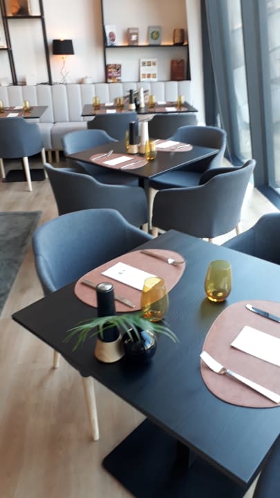 Gastro Courtyard by Marriott Vilnius City Center