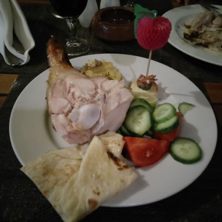 Leckeres Abendessen, Truthahn  Beach Albatros Resort