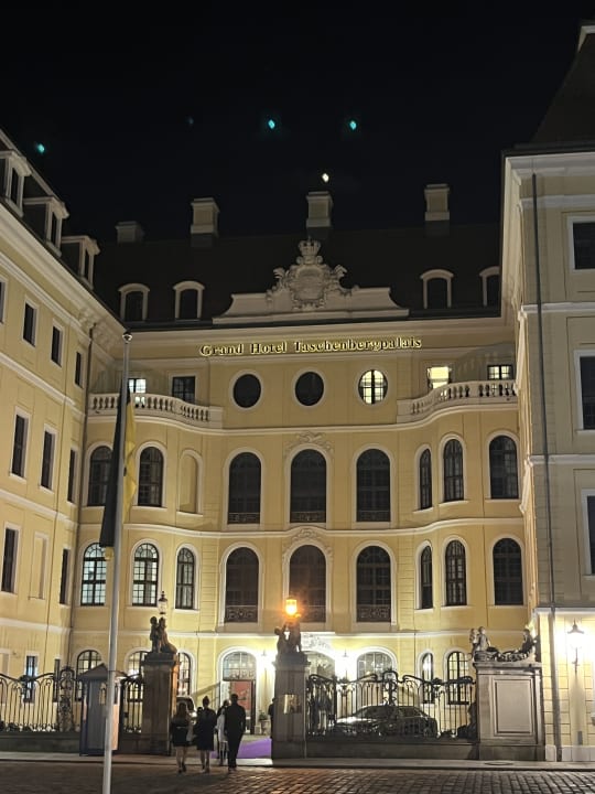 Außenansicht Hotel Taschenbergpalais Kempinski Dresden