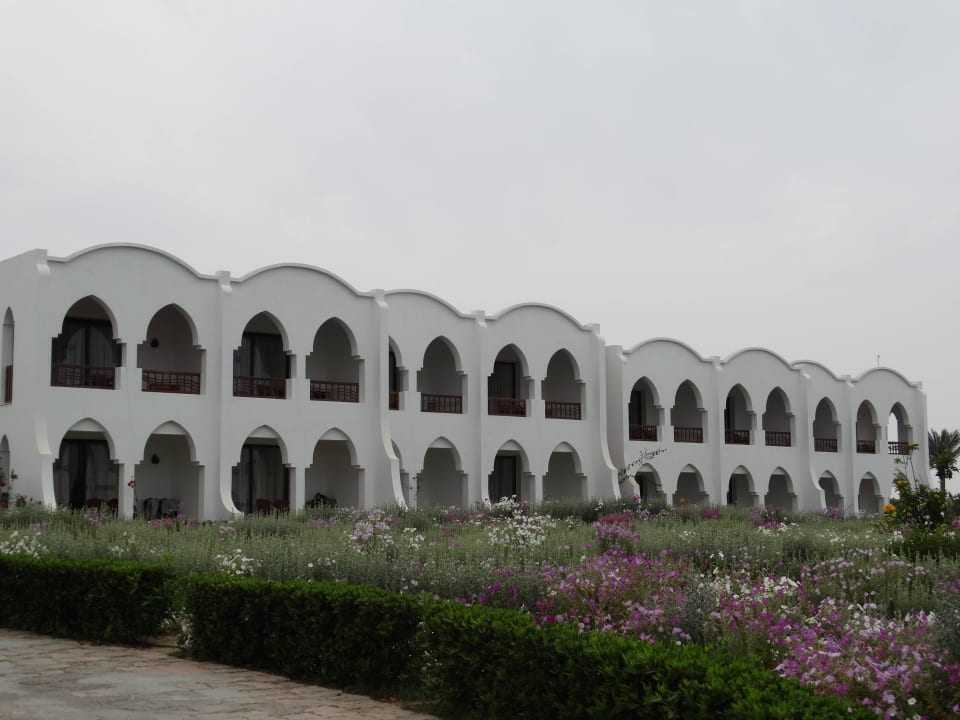 Blick zur Wohnanlage Hotel Gorgonia Beach Resort