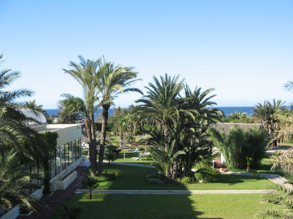 Ausblick und Hotelanlage Calimera One Resort Jockey