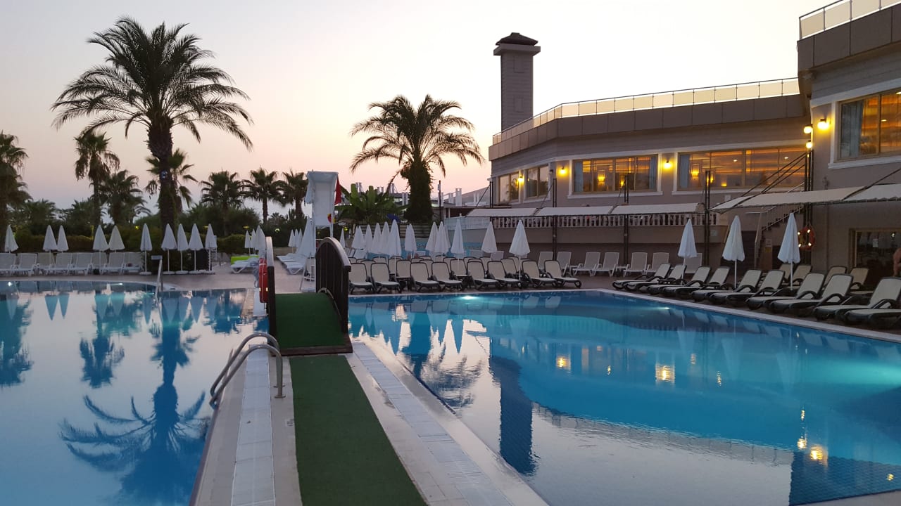 Pool Aydinbey Famous Resort