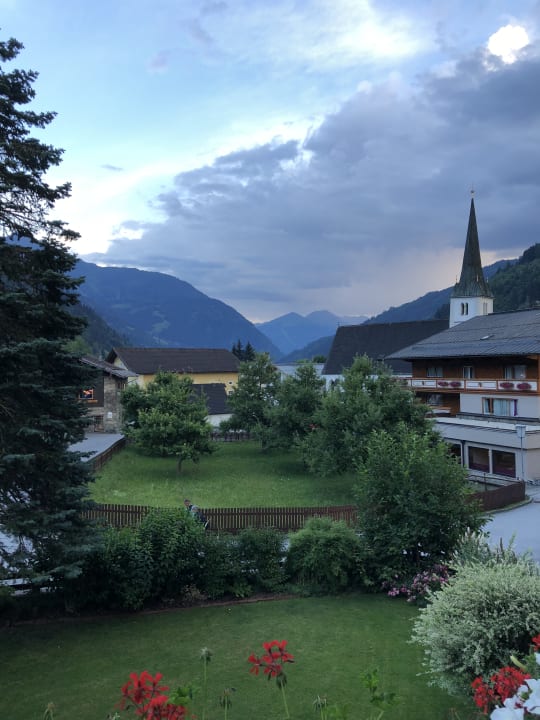 Ausblick Landhaus & Appartementhaus Haussteiner
