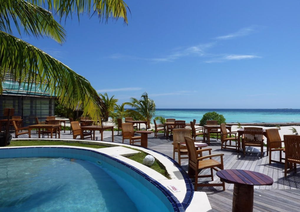 Pool Filitheyo Island Resort