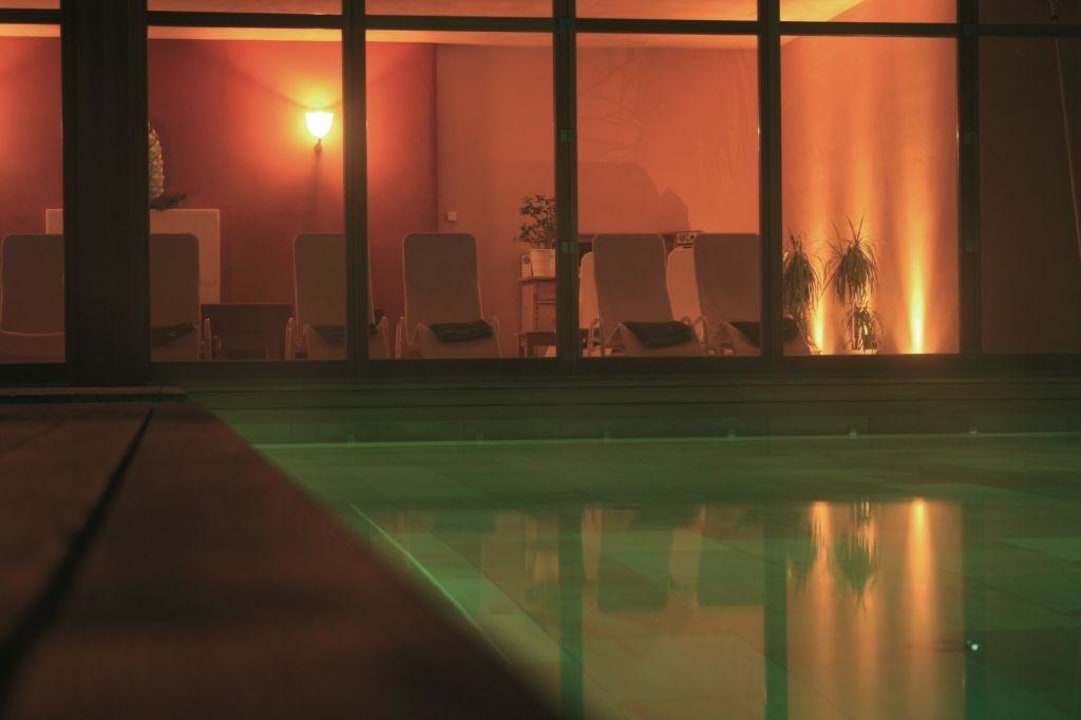 Pool-Anlage Hotel Zirmerhof