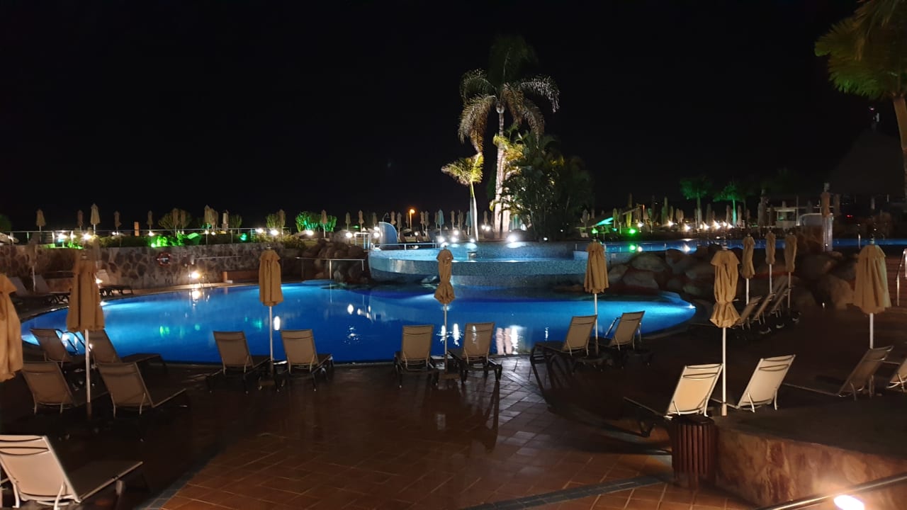 Pool H10 Playa Meloneras Horizons Collection