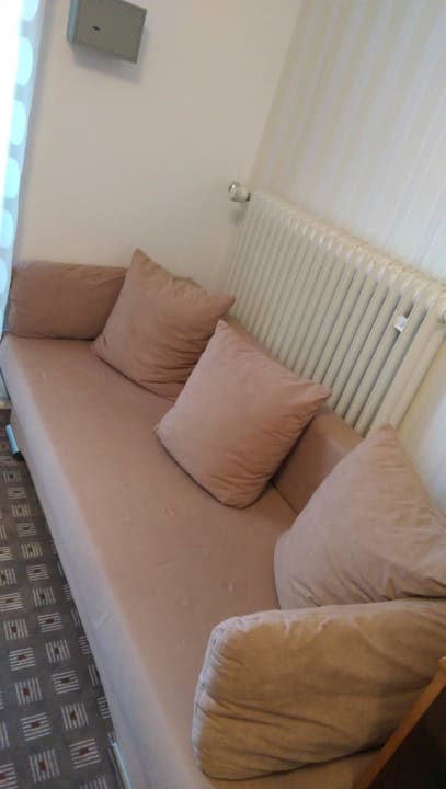 Sofa Hotel Pension Almrausch