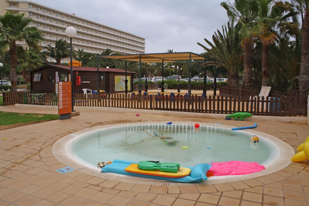 Kinderpool am RIUland Hotel Riu Oliva Beach Resort