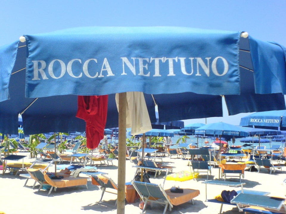 Sonnenschirm Aldiana Club Rocca Nettuno Calabria