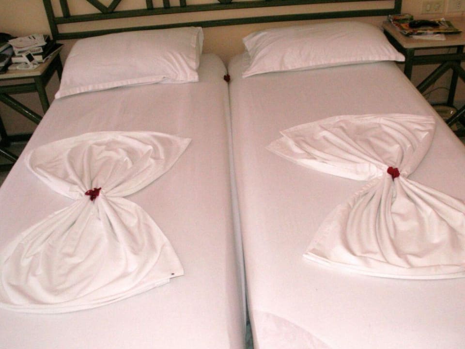 Das bett von unser familienzimmer Eden Club