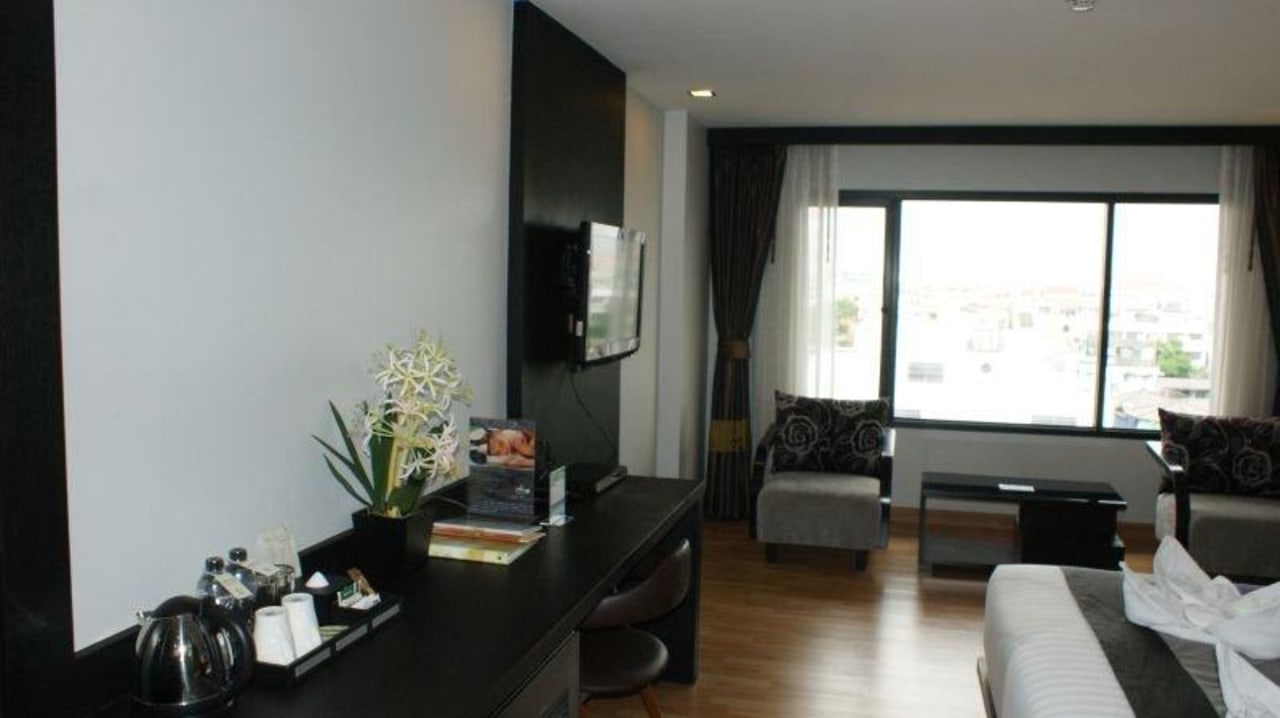 Der Schreibtisch Nouvo City Hotel