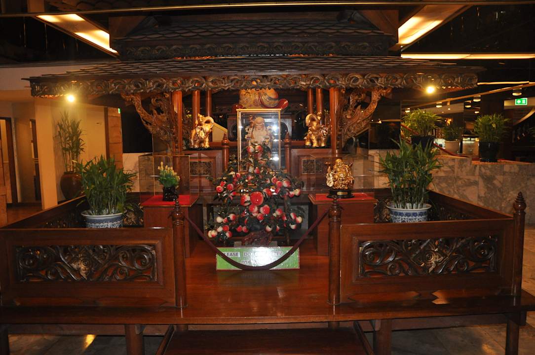 Piękny wystrój holu Hotel Bangkok Palace