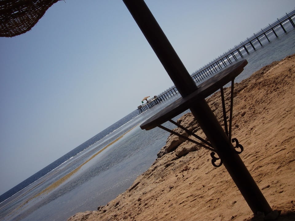 Auf der Strandliege Three Corners Happy Life Beach Resort