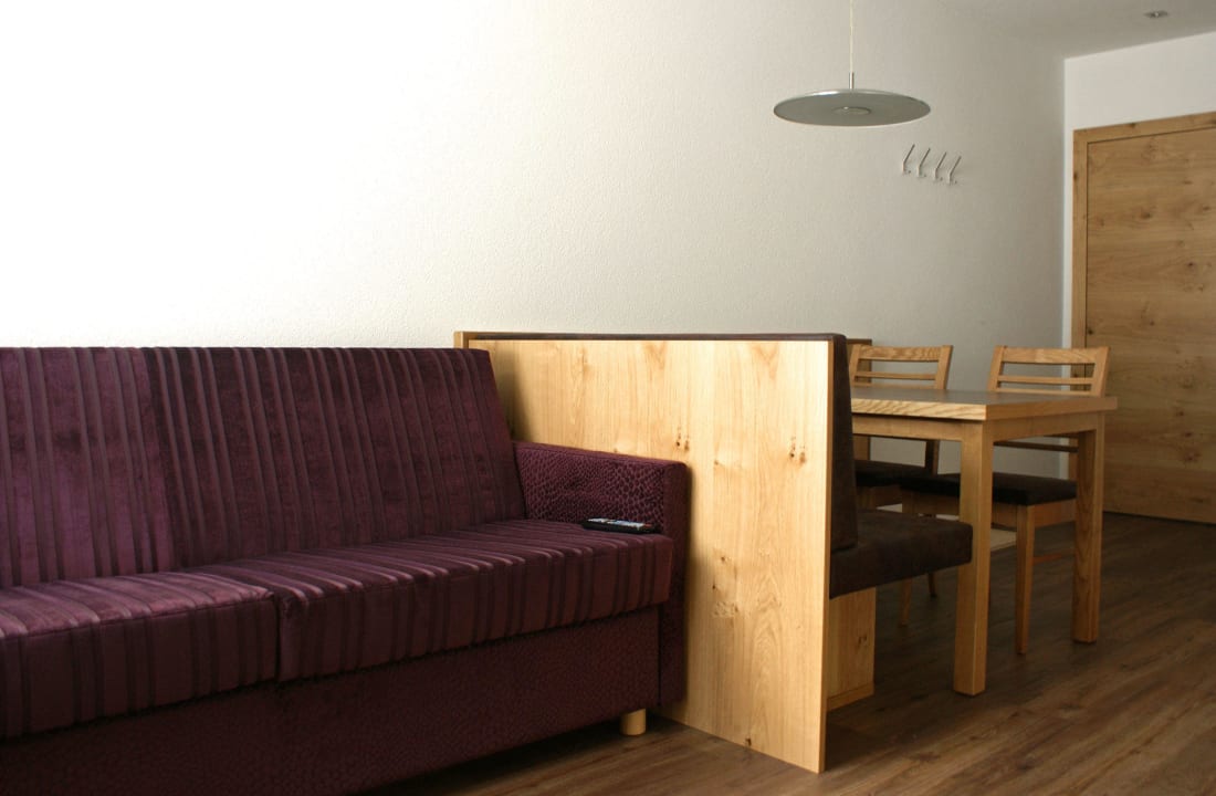 Essbereich mit ausziehbaremSofa(als Vollmatratze) Hotel Laudinella