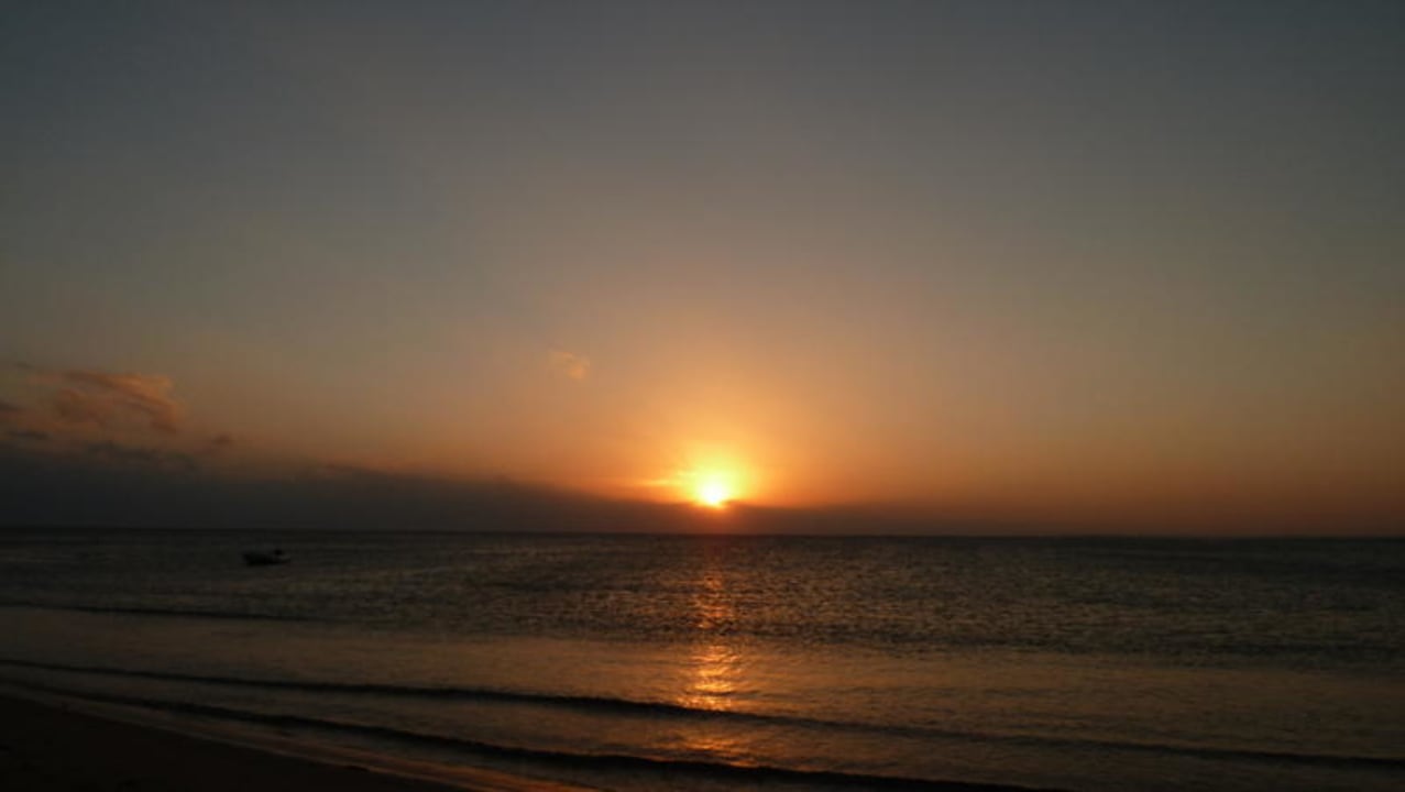 Sonnenaufgang Lahami Bay Beach Resort