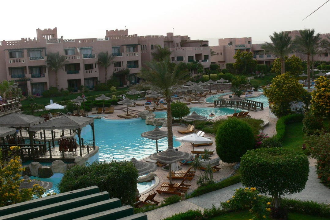 Widok z pokoju Rehana Sharm Resort Aqua Park & Spa