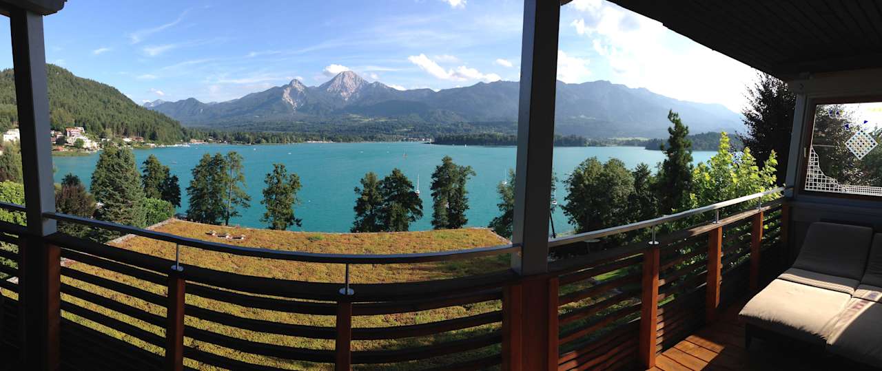 Balkon und Ausblick der Südsee-Suite Apartments am See Domenig