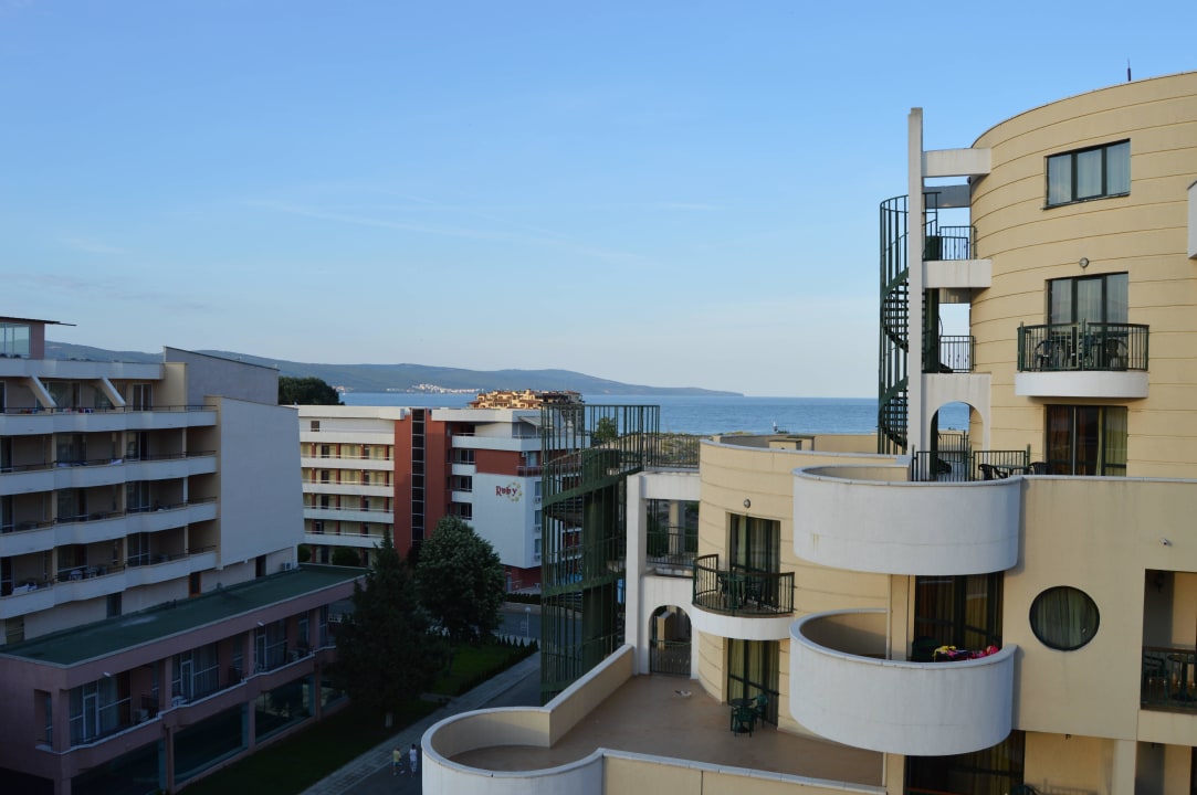 6. Stock Apartments PMG in Karolina Complex