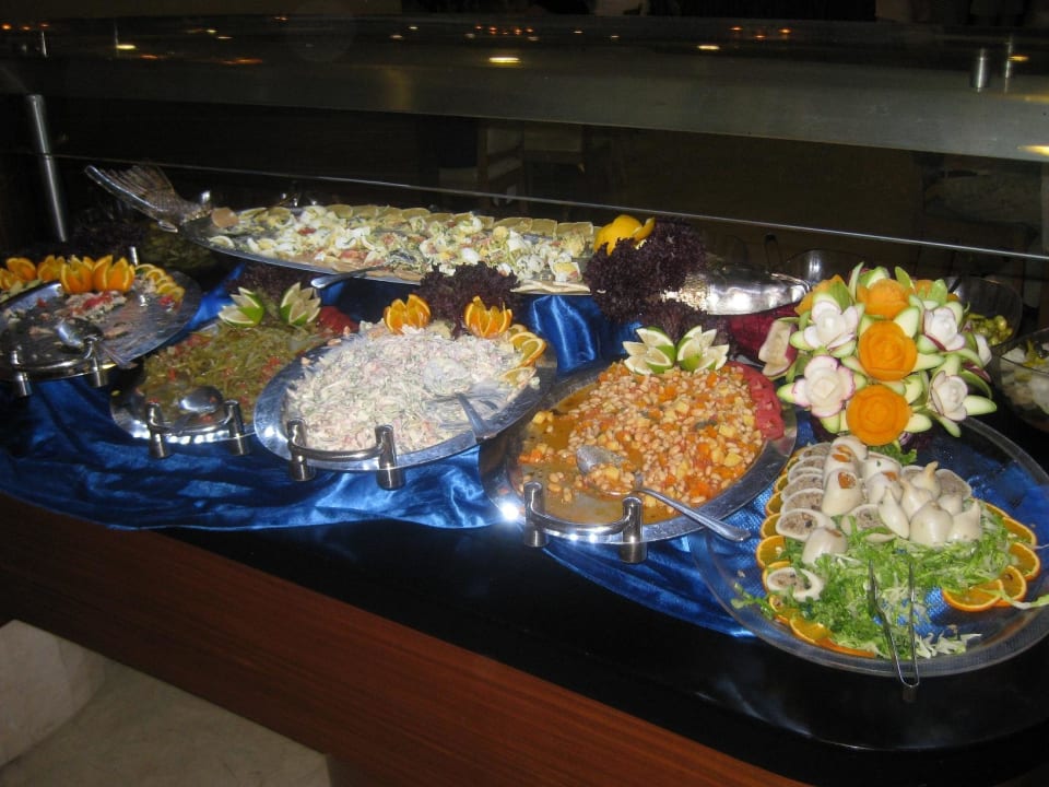 Salatauswahl zum Abend-Büffet im Restaurant Seaden Sea World Resort & Spa