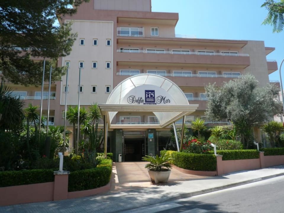 Hoteleingang Reverence Life  - Adults only