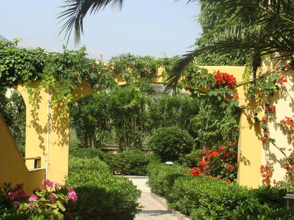 Garten Vantaris Luxury Beach Resort