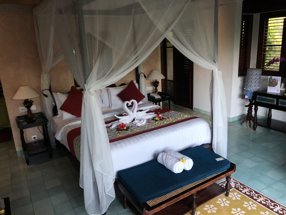 Zimmer Dwaraka The Royal Villas