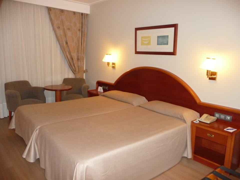 2 m breites Bett  Hipotels Hipocampo Playa