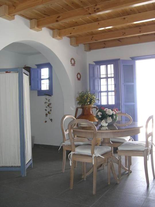 Essbereich Aegagros Caldera Houses