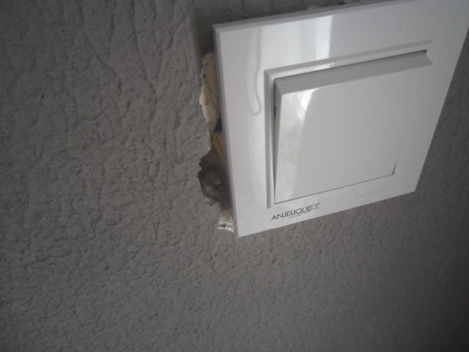 Lichtschalter sehr gefährlich oder? Club Hotel Anjeliq