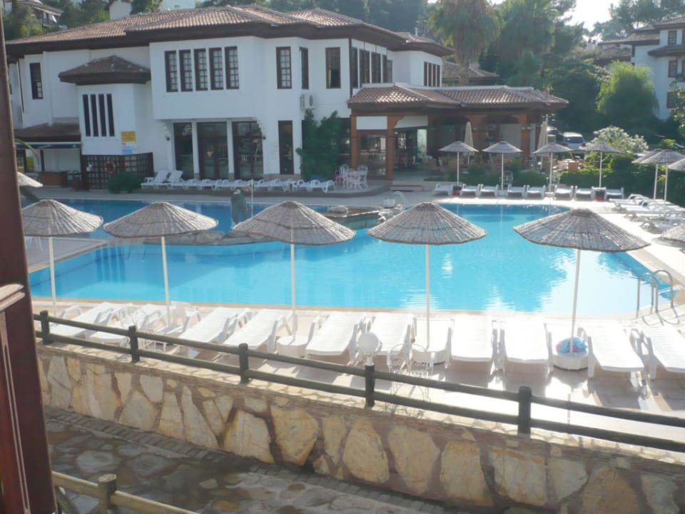 Piscine et reception hotel Hotel Yücelen