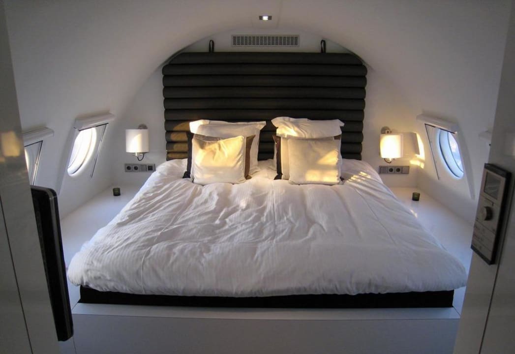 Bedroom Hotel Suites Vliegtuigsuite