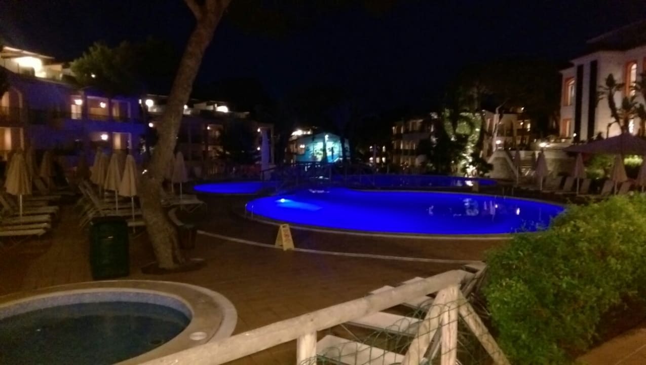 Pool Zafiro Cala Mesquida