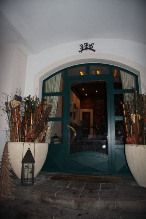 Eingangsportal Boutique House happYellow