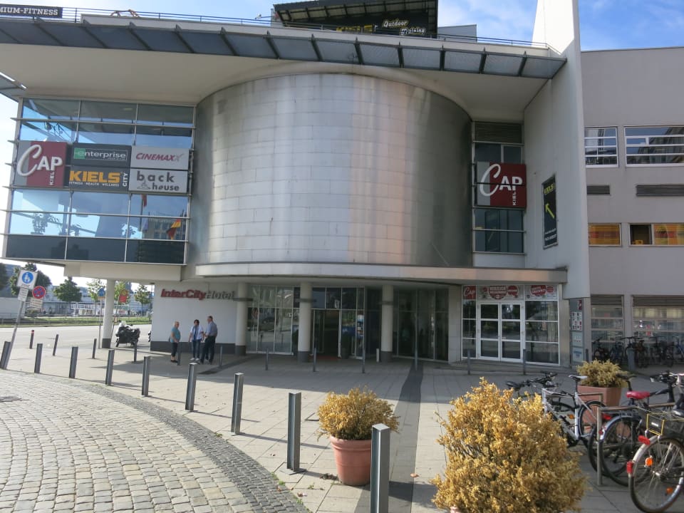 Außenansicht IntercityHotel Kiel